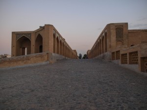 Khajou Bridge (06)   